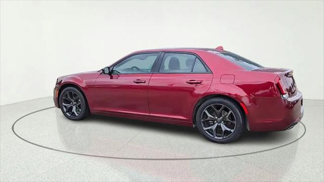 2021 Chrysler 300 Touring