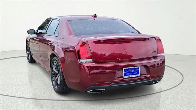 2021 Chrysler 300 Touring