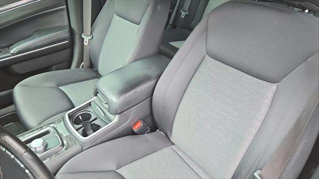 2021 Chrysler 300 Touring