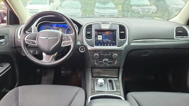 2021 Chrysler 300 Touring