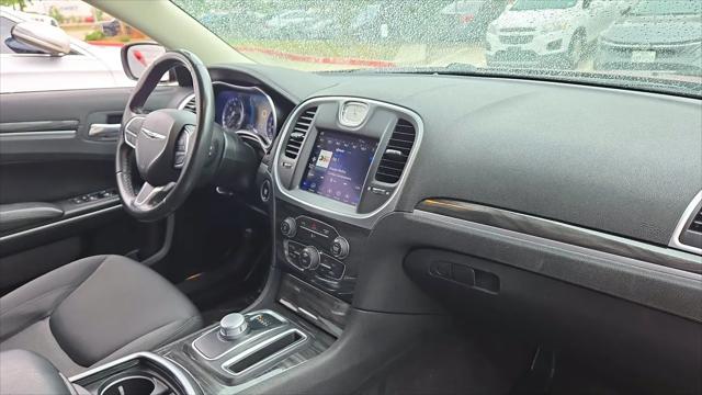 2021 Chrysler 300 Touring