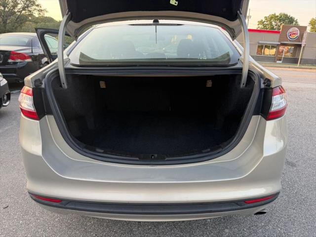 2015 Ford Fusion SE