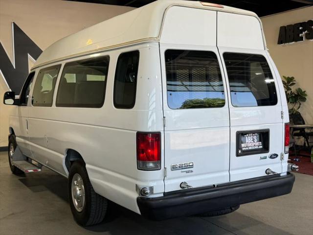 2011 Ford E-250 Base