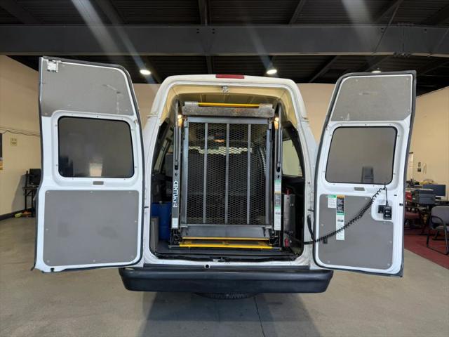 2011 Ford E-250 Base