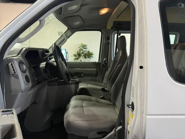 2011 Ford E-250 Base