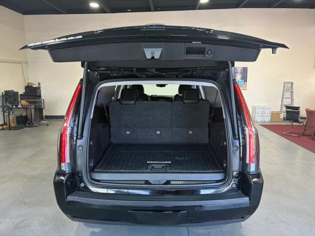 2019 Cadillac Escalade ESV Premium Luxury