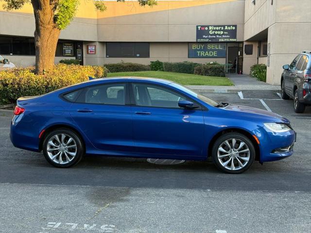2015 Chrysler 200 S