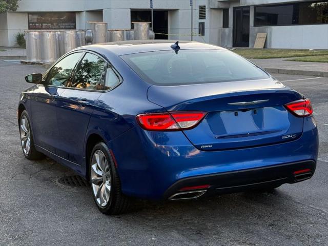 2015 Chrysler 200 S