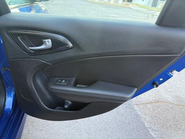2015 Chrysler 200 S