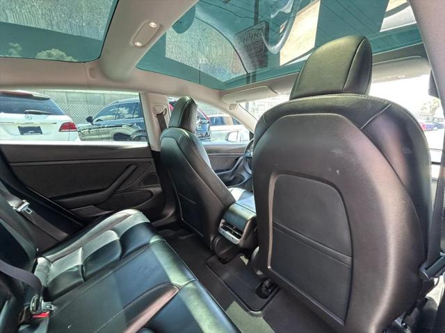 2020 Tesla Model 3 Standard Range Rear-Wheel Drive