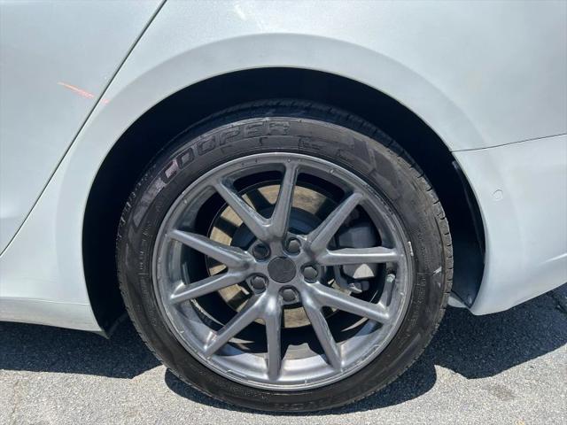 2020 Tesla Model 3 Standard Range Rear-Wheel Drive