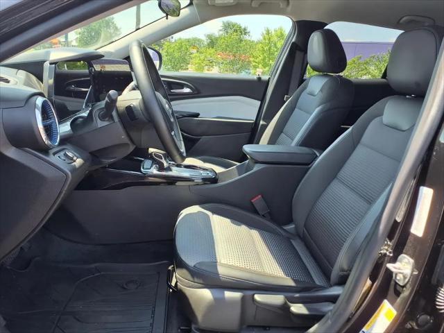 2025 Chevrolet Trax FWD LT