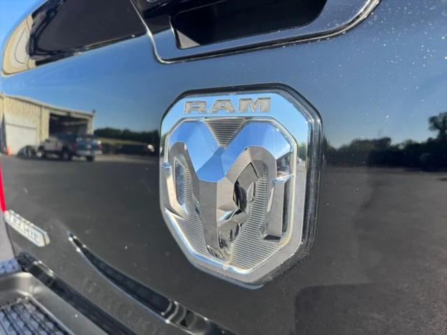 2020 Ram 1500 Laramie Crew Cab 4x4 5'7" Box
