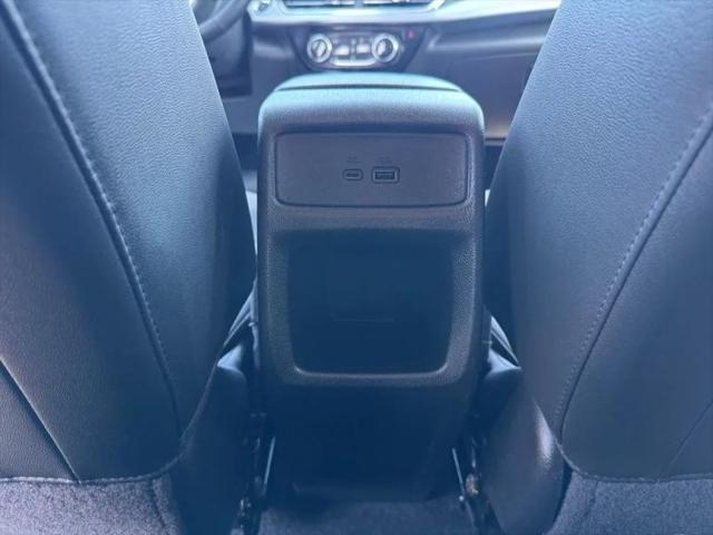 2024 Chevrolet Trax FWD LT