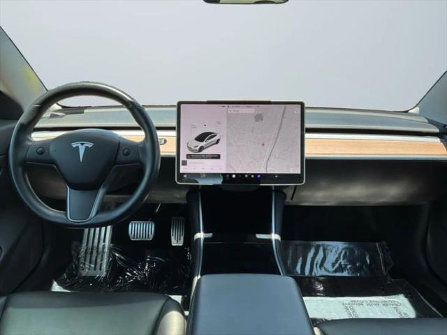 2019 Tesla Model 3 Mid Range