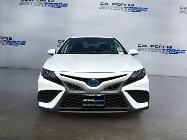 2023 Toyota Camry SE Hybrid
