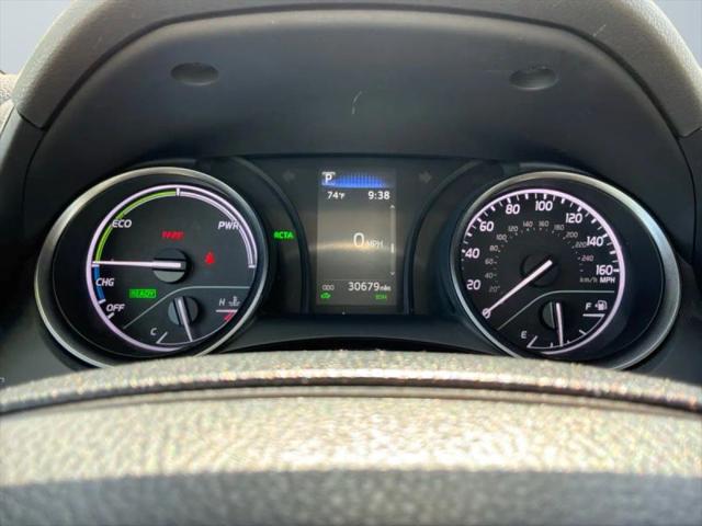 2023 Toyota Camry SE Hybrid