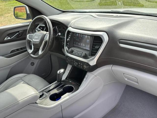 2017 GMC Acadia SLT-1
