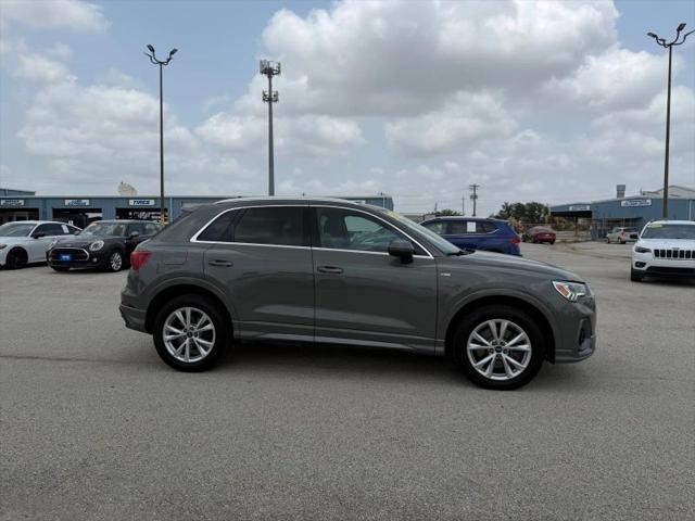 2024 Audi Q3 Premium 45 TFSI S line quattro Tiptronic