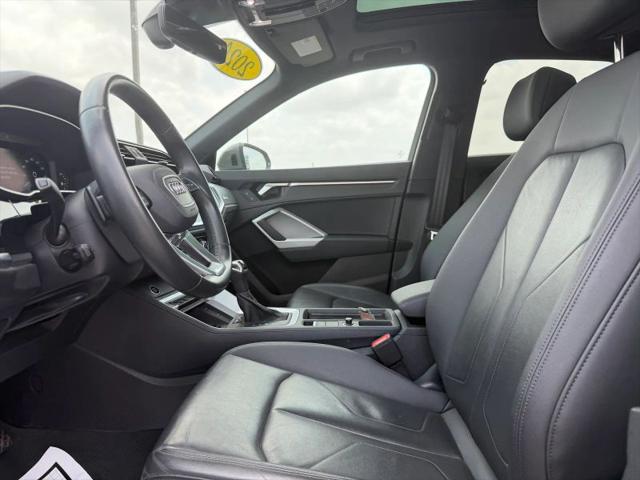 2024 Audi Q3 Premium 45 TFSI S line quattro Tiptronic