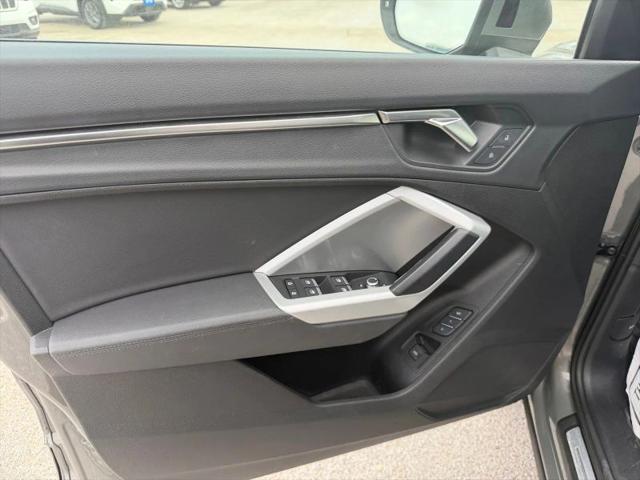 2024 Audi Q3 Premium 45 TFSI S line quattro Tiptronic