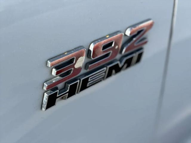2012 Chrysler 300 SRT8