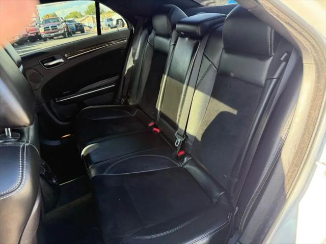 2012 Chrysler 300 SRT8