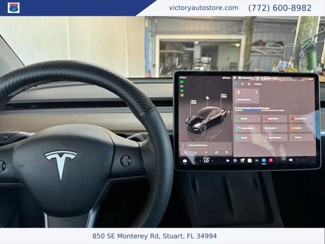 2022 Tesla Model Y Long Range Dual Motor All-Wheel Drive