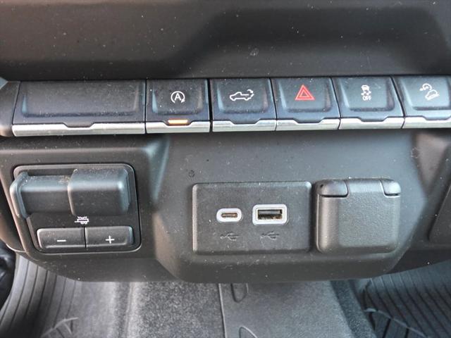2021 Chevrolet Silverado 1500 4WD Crew Cab Short Bed Custom Trail Boss