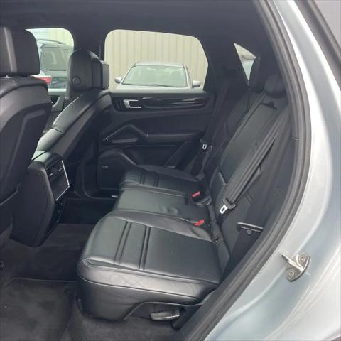 2021 Porsche Cayenne Cayenne