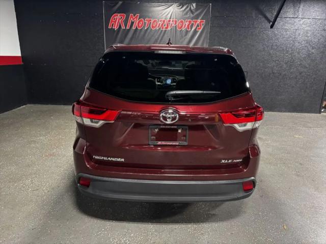 2017 Toyota Highlander SE