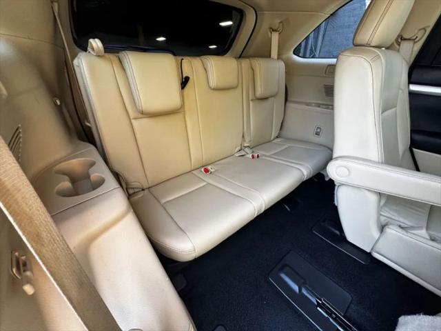 2017 Toyota Highlander SE