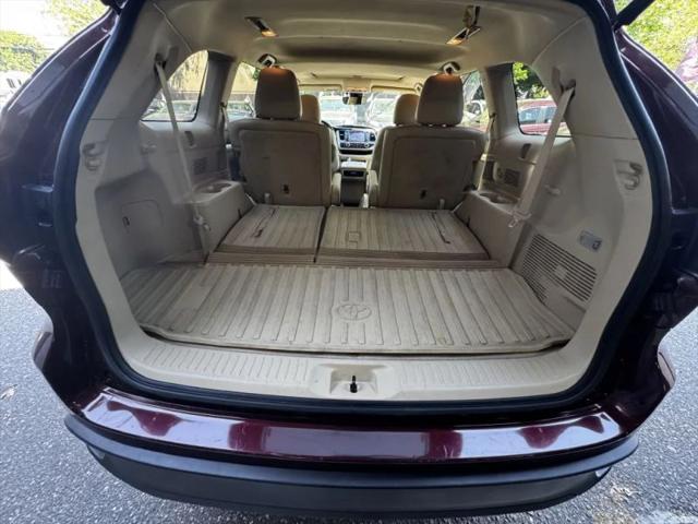 2017 Toyota Highlander SE