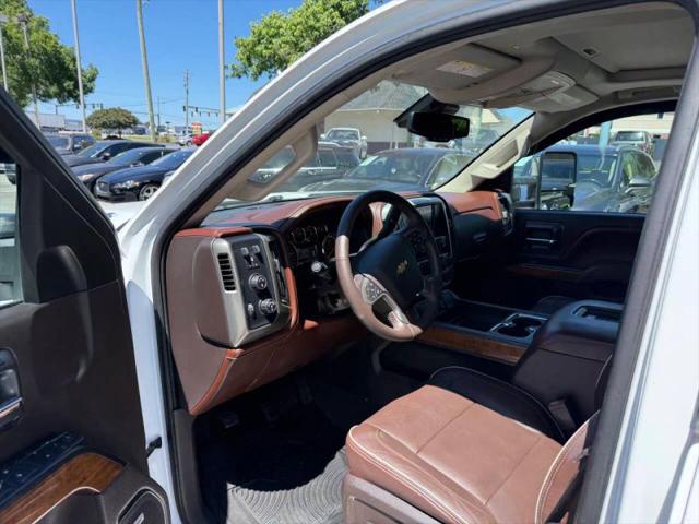 2016 Chevrolet Silverado 3500HD High Country