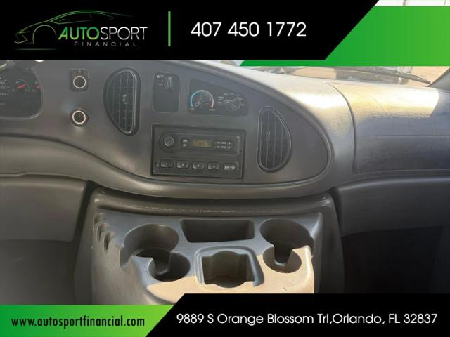 2005 Ford E-250 Base