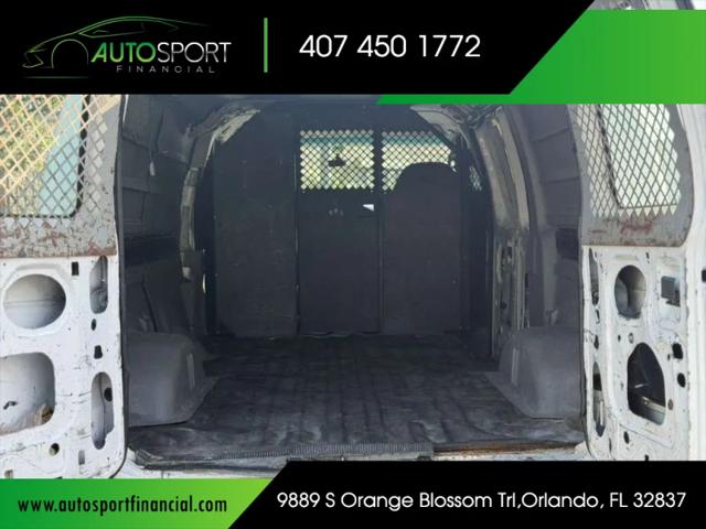 2005 Ford E-250 Base