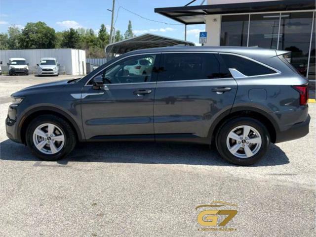 2022 Kia Sorento LX