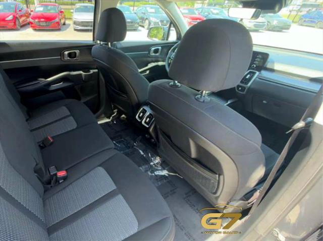 2022 Kia Sorento LX