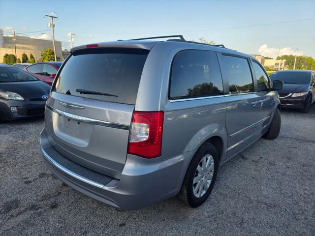 2014 Chrysler Town & Country Touring
