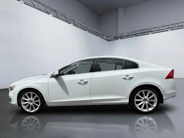 2016 Volvo S60 Inscription T5 Drive-E Platinum