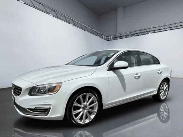 2016 Volvo S60 Inscription T5 Drive-E Platinum
