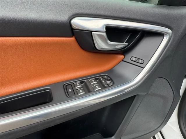 2016 Volvo S60 Inscription T5 Drive-E Platinum
