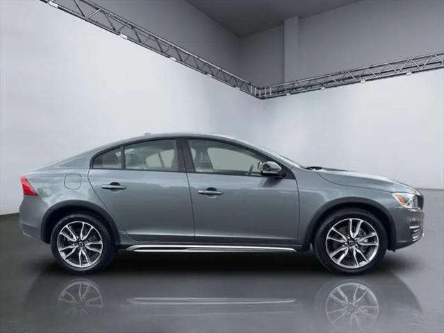 2016 Volvo S60 Cross Country T5 Platinum