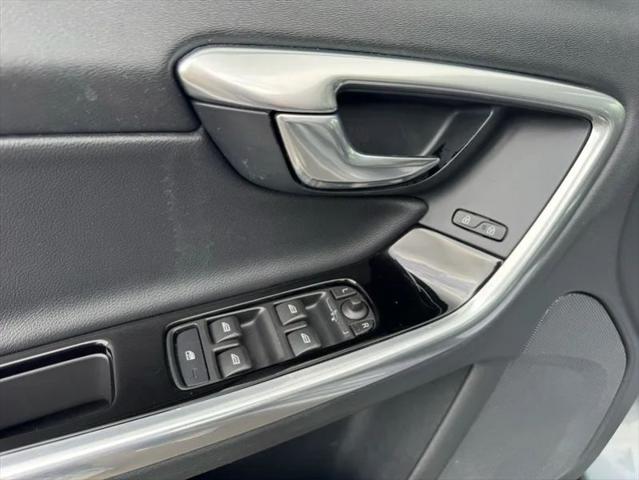 2016 Volvo S60 Cross Country T5 Platinum