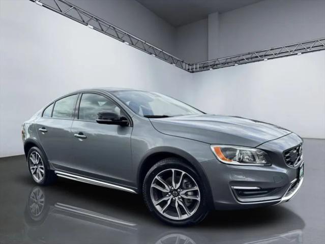 2016 Volvo S60 Cross Country T5 Platinum