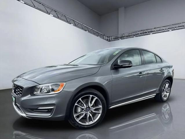 2016 Volvo S60 Cross Country T5 Platinum