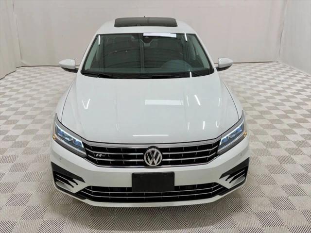 2019 Volkswagen Passat 2.0T SE R-Line