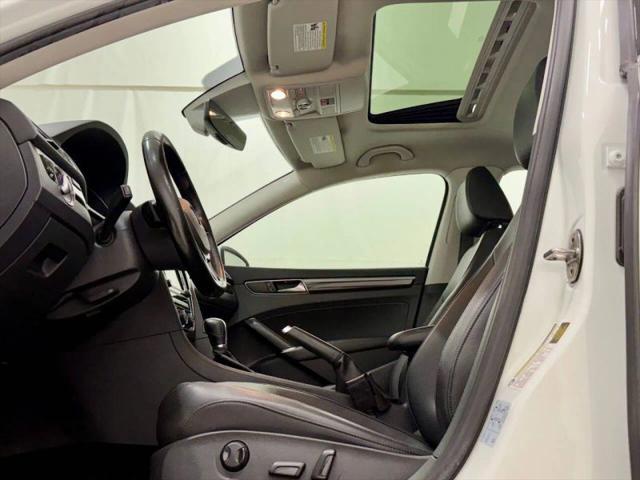 2019 Volkswagen Passat 2.0T SE R-Line