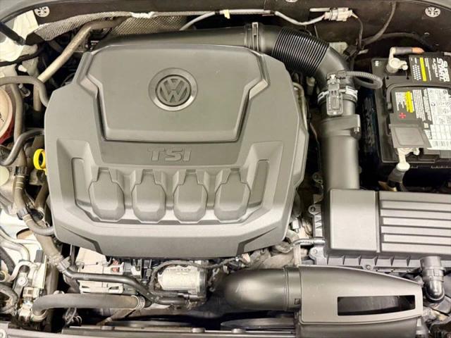 2019 Volkswagen Passat 2.0T SE R-Line