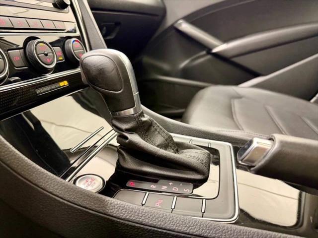 2019 Volkswagen Passat 2.0T SE R-Line